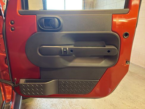 Used 2009 Jeep Wrangler X image 20