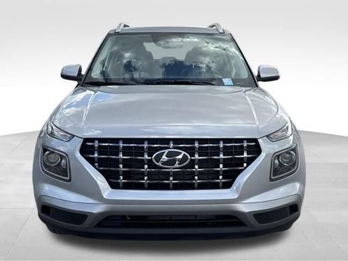 New 2026 Hyundai Venue SEL FWD image 8