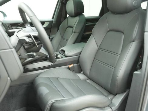 New 2026 Porsche Cayenne S AWD/4WD image 5