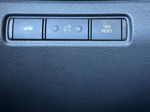 Used 2025 Nissan Altima 2.5 SV AWD/4WD image 41