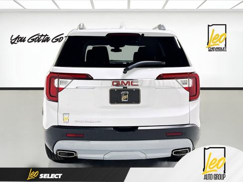 Used 2023 GMC Acadia SLT FWD image 6