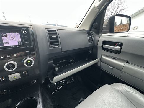 Used 2015 Toyota Sequoia Limited AWD/4WD image 8