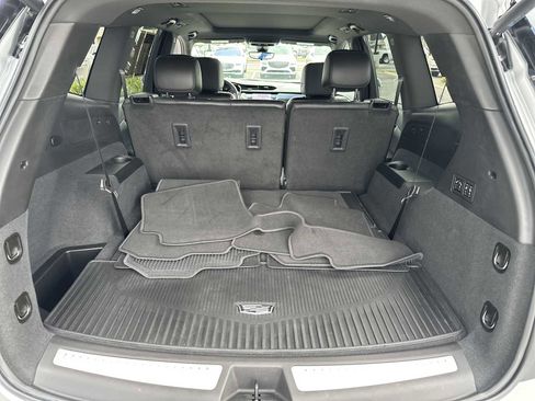 Used 2020 Cadillac XT6 Premium Luxury image 31