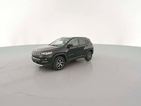 New 2026 Jeep Compass Limited image 4