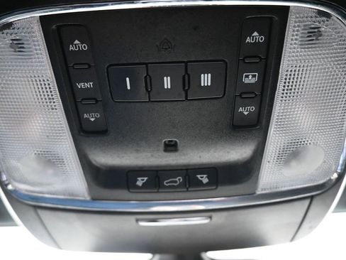 Used 2018 Jeep Grand Cherokee High Altitude image 24