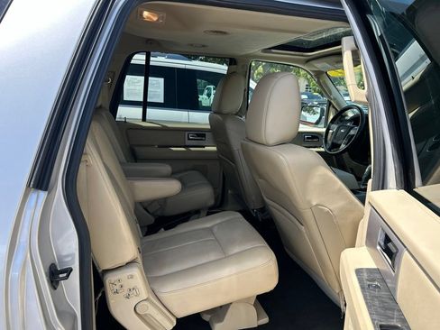 Used 2017 Ford Expedition EL Limited w/ Equipment Group 301A AWD/4WD image 42