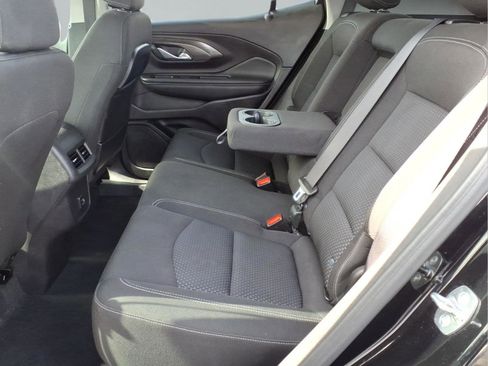 Used 2024 GMC Terrain SLE image 24