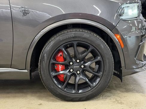 Used 2021 Dodge Durango SRT Hellcat w/ Technology Group AWD/4WD image 17