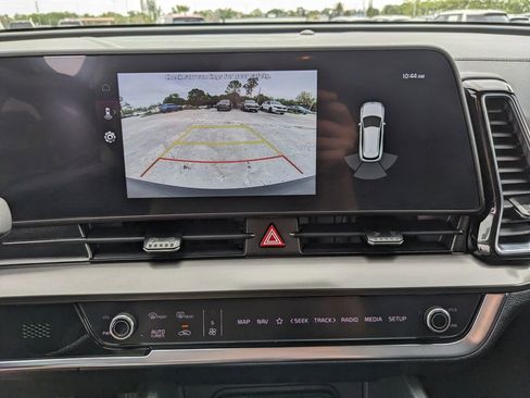 Certified 2025 Kia Sportage EX image 23