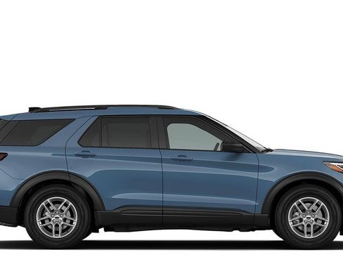 New 2026 Ford Explorer Active RWD image 5