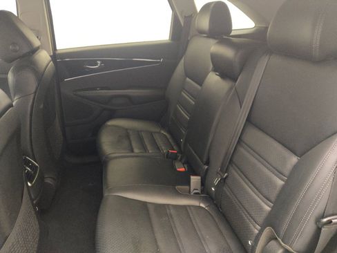 Used 2020 Kia Sorento EX FWD image 18