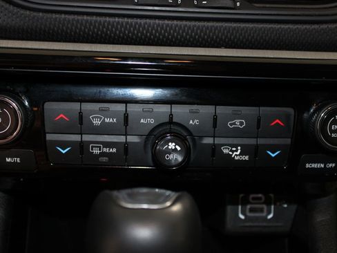 Used 2025 Jeep Compass Trailhawk AWD/4WD image 41