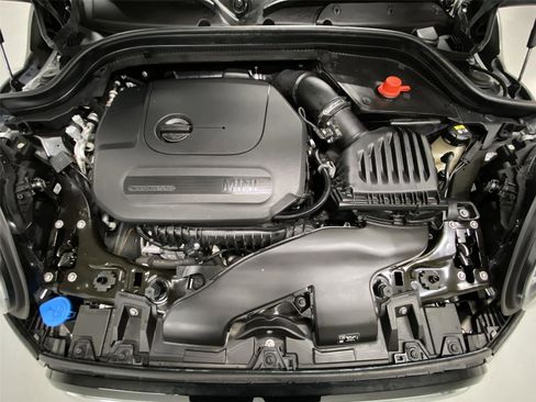 Certified 2022 MINI Cooper 4-Door Hardtop image 22