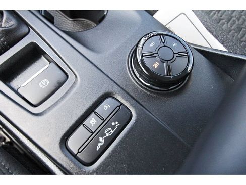 Used 2025 Ford Ranger XLT w/ Equipment Group 301A High AWD/4WD image 31