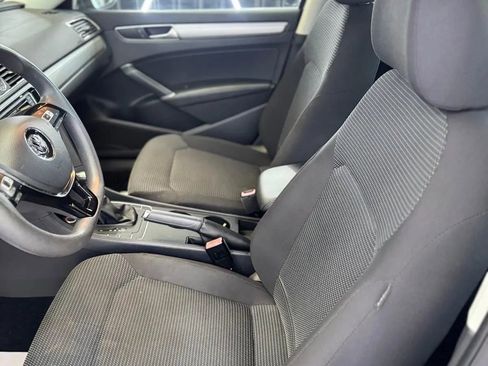 Used 2016 Volkswagen Passat 1.8T S image 31