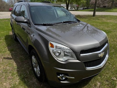 Used 2011 Chevrolet Equinox LT FWD image 3