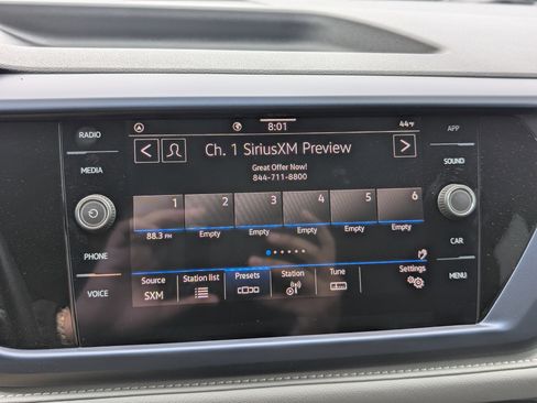 Used 2024 Volkswagen Taos SE image 27