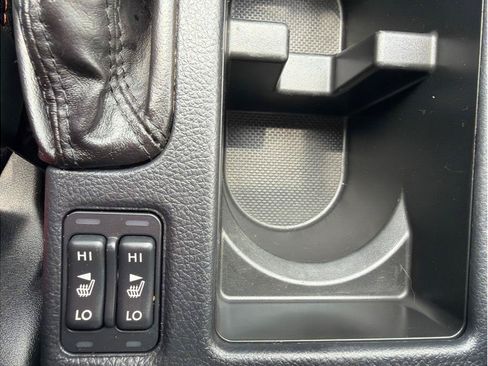 Used 2017 Subaru Crosstrek 2.0i Premium AWD/4WD image 24