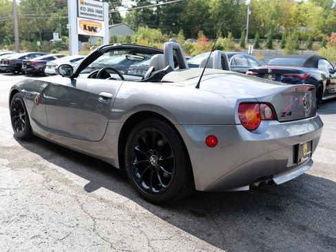 Used 2004 BMW Z4 2.5i image 82