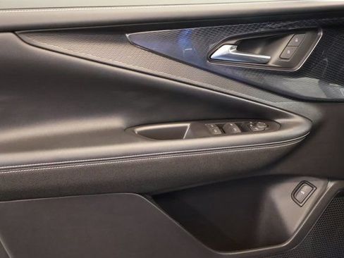 New 2025 Chevrolet Blazer EV LT AWD/4WD image 10