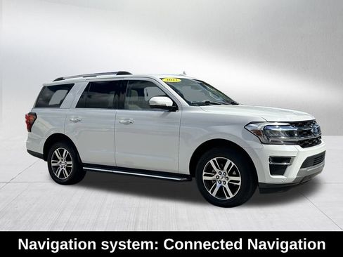 Used 2022 Ford Expedition Limited image 4