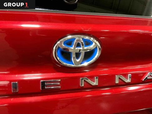 Certified 2022 Toyota Sienna Limited image 30