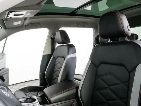 New 2026 Volkswagen Atlas Peak Edition image 6