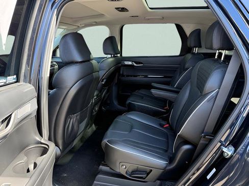 Used 2024 Hyundai Palisade Limited AWD/4WD image 4