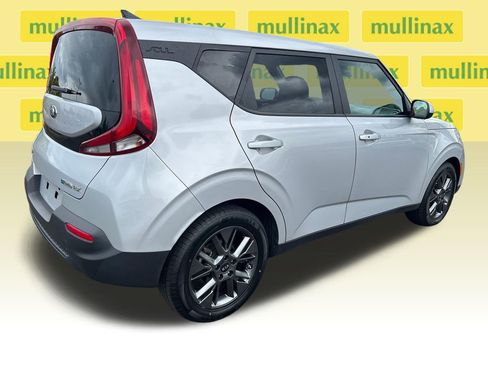 Used 2020 Kia Soul EX FWD image 3