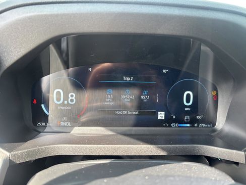 Used 2025 Ford Explorer Active w/ Active Comfort Package image 12