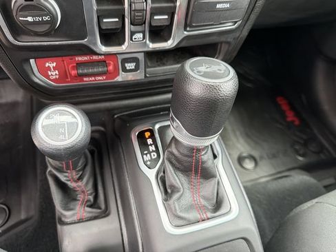 Used 2020 Jeep Wrangler Unlimited Rubicon AWD/4WD image 22