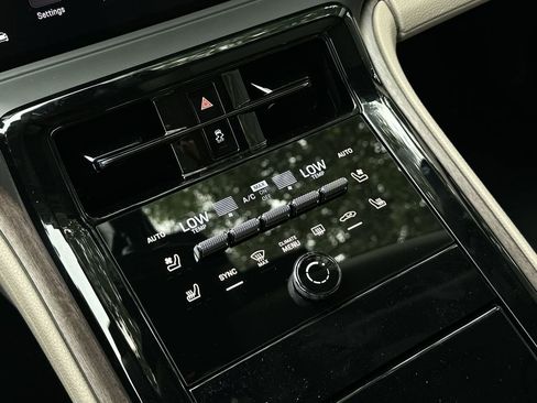 New 2025 Porsche Panamera image 23