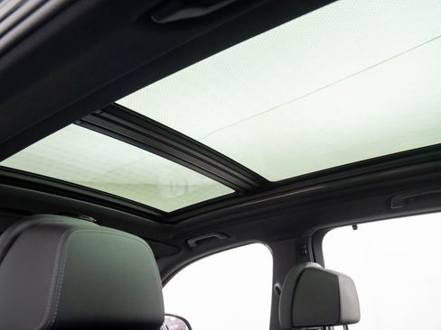 Certified 2025 BMW X5 xDrive40i w/ Executive Package image 18