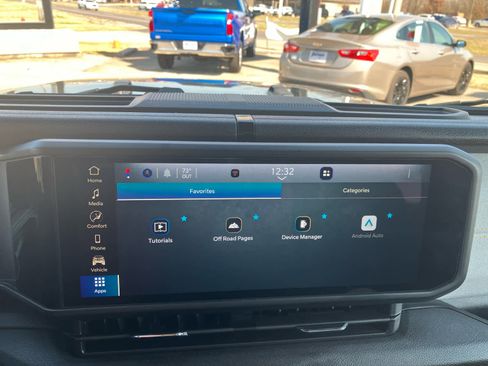 Used 2024 Jeep Wrangler Unlimited Sport image 22