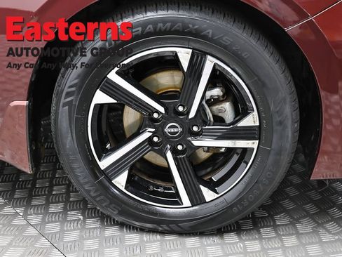 Used 2024 Nissan Sentra SV FWD image 30