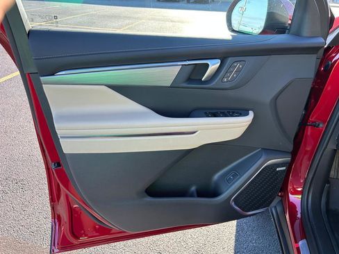 New 2026 Buick Enclave Preferred w/ Power Package image 5