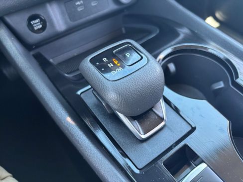 Used 2025 Nissan Rogue SV FWD image 42