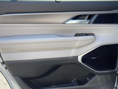 New 2026 Jeep Grand Wagoneer Limited AWD/4WD image 25
