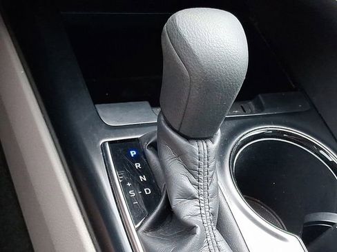 Used 2020 Toyota Camry LE image 15