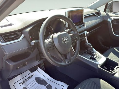 Used 2024 Toyota RAV4 LE image 22