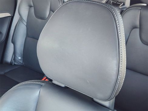 Used 2022 Volvo XC90 T6 Inscription image 24