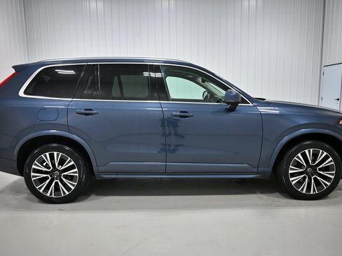 Used 2021 Volvo XC90 T5 Momentum w/ Climate Package AWD/4WD image 39