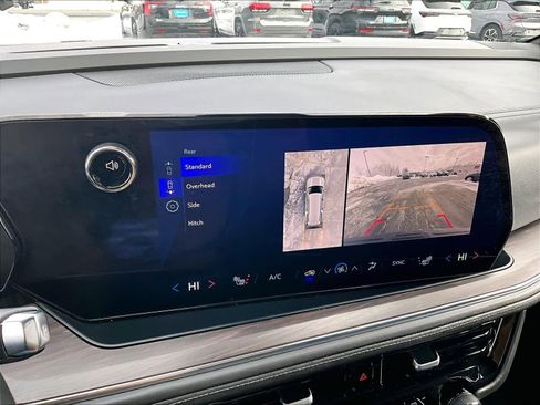 Used 2025 Chevrolet Suburban Z71 w/ Z71 Off-Road Package image 19