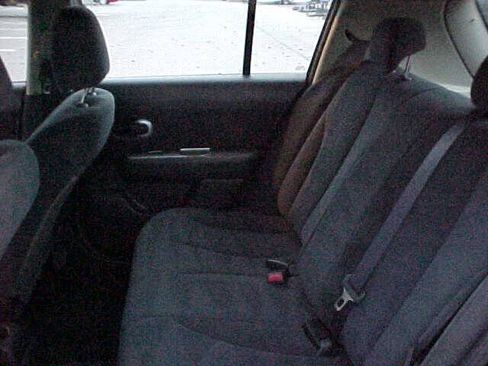 Used 2010 Nissan Versa 1.8 S w/ PWR Plus Pkg FWD image 14