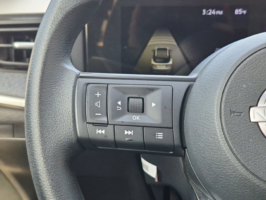 Certified 2026 Nissan Kicks SV FWD image 18