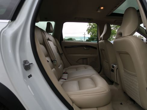 Used 2015 Volvo XC70 T6 Platinum w/ Climate Package AWD/4WD image 39