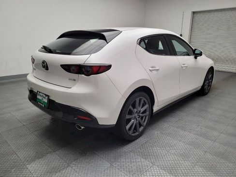 Used 2021 MAZDA MAZDA3 s image 9