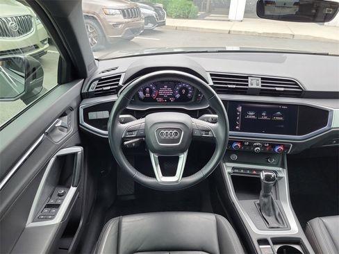 Used 2020 Audi Q3 2.0T Premium w/ Convenience Package image 40
