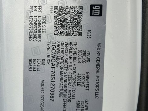 New 2025 Chevrolet Express 2500 w/ Driver Convenience Package image 20