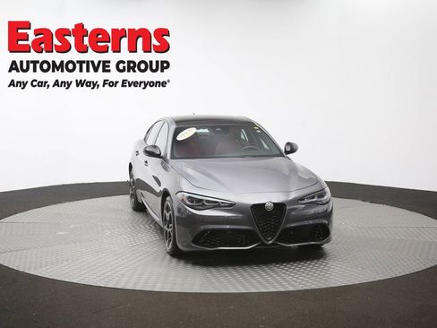 Used 2024 Alfa Romeo Giulia Veloce AWD/4WD image 51